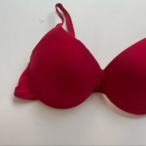 34C Red Bra - Picture 5 of 5